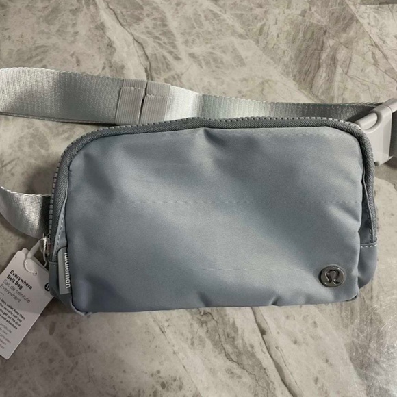 Lululemon belt bag gray - Picture 1 of 1